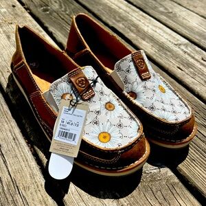 Ariat woman’s cruisers